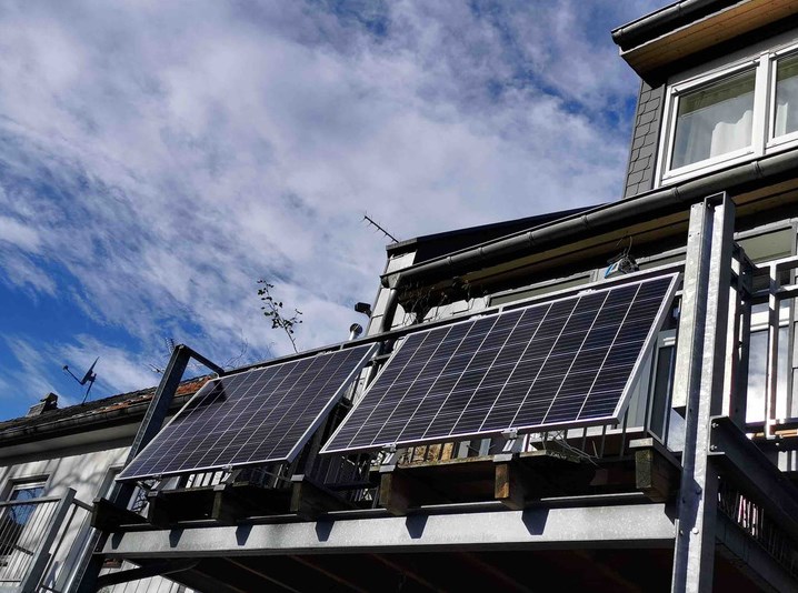 Balcony Solar PV system-2